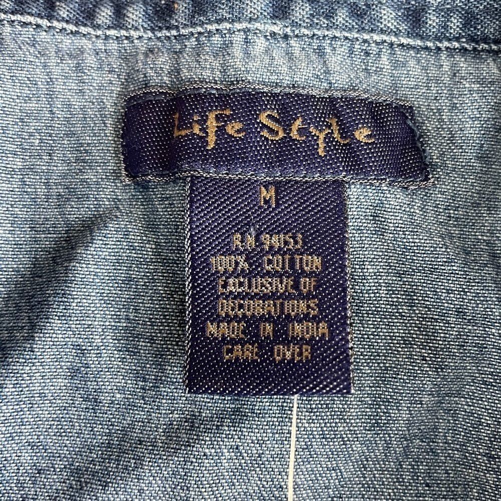 NWT Life Style Sleeveless Denim Button Down Shirt - Picture 6 of 7